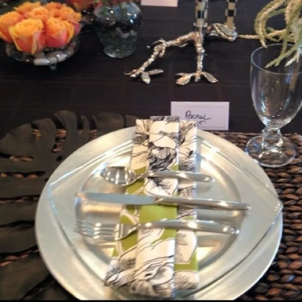 L Set of 9 Floral Table Napkins